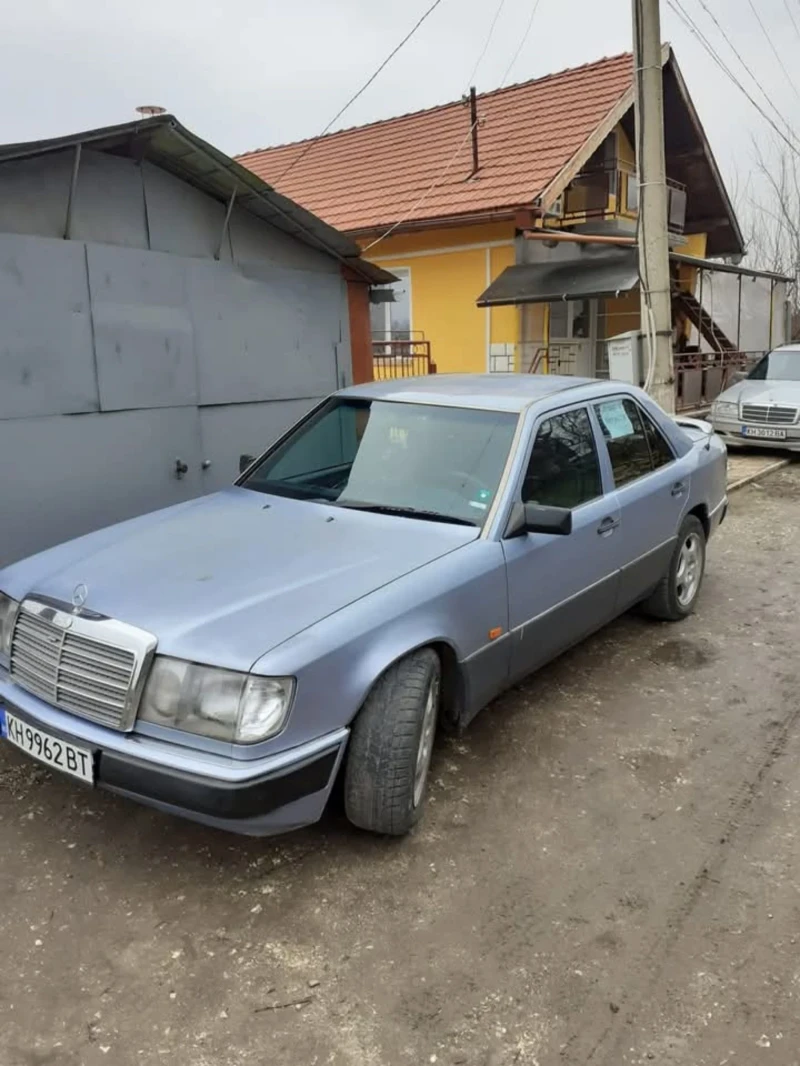 Mercedes-Benz 124 E200, снимка 1 - Автомобили и джипове - 48595972