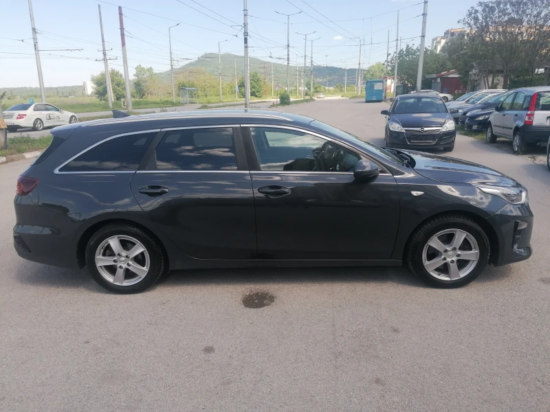 Kia Ceed 1.6 CRDI NAVI , снимка 3 - Автомобили и джипове - 51353119