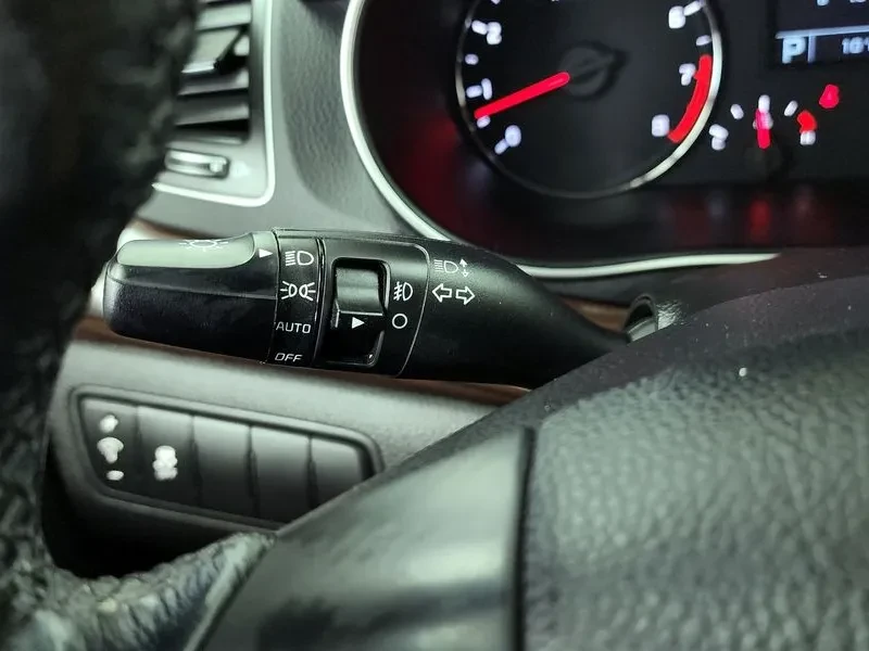 Kia K7 2.4 Gdi Prestige, снимка 17 - Автомобили и джипове - 55049569