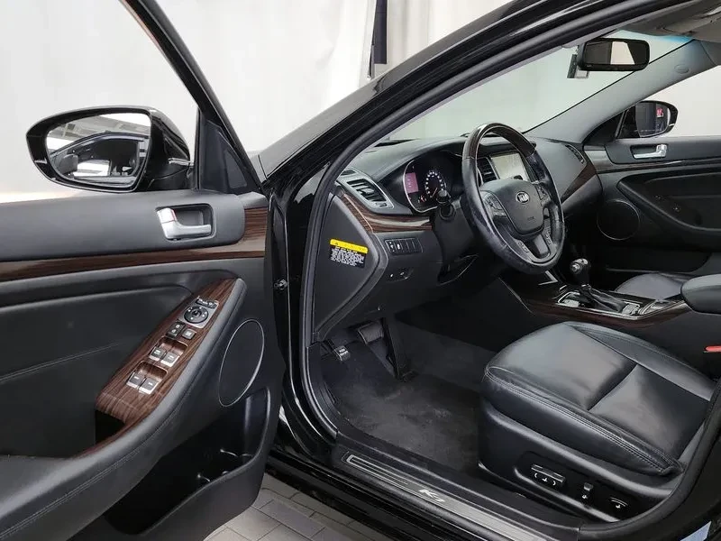 Kia K7 2.4 Gdi Prestige, снимка 9 - Автомобили и джипове - 55049569