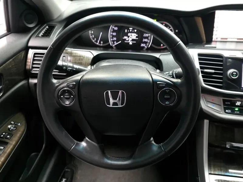 Honda Accord 2.4 9Th Generation, снимка 13 - Автомобили и джипове - 55841607