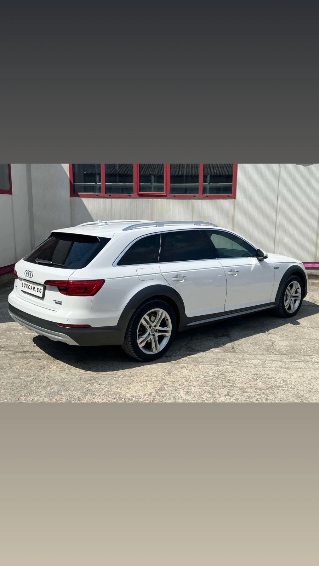 Audi A4 Allroad комби - изображение 8