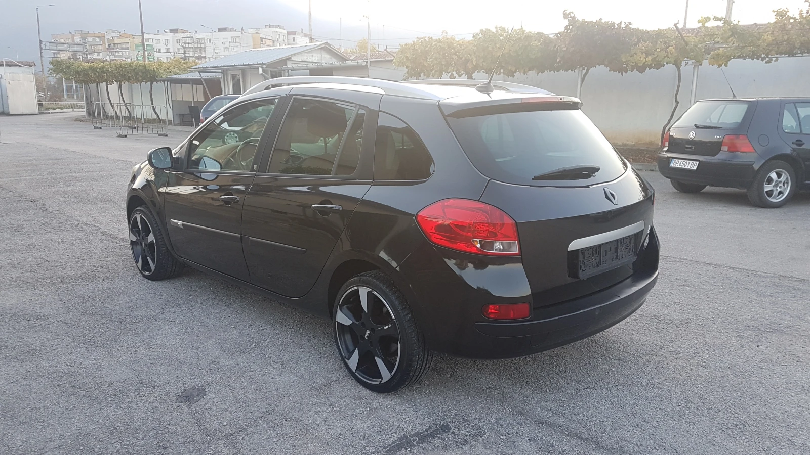 Renault Clio 1.6i автомат - изображение 7