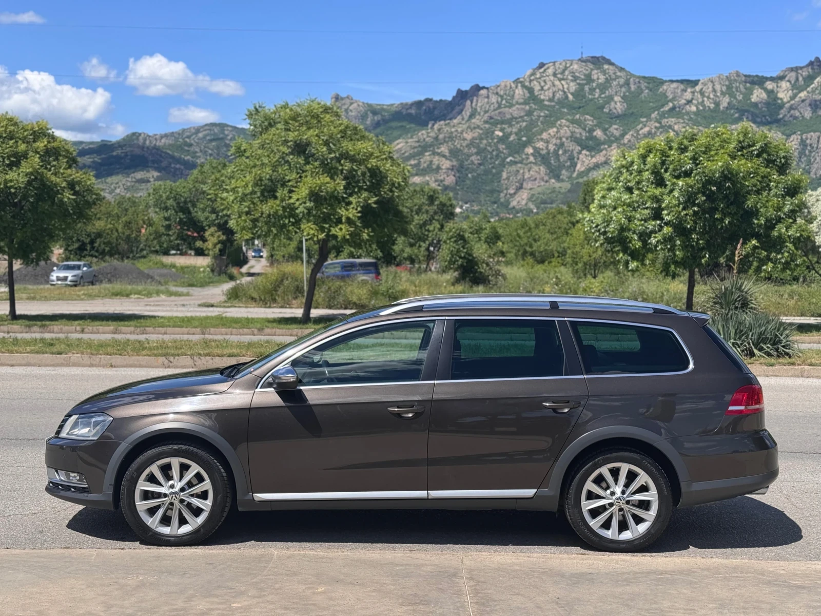 VW Alltrack 2.0TDI 170кс DSG * ПЕРФЕКТЕН*  - изображение 2