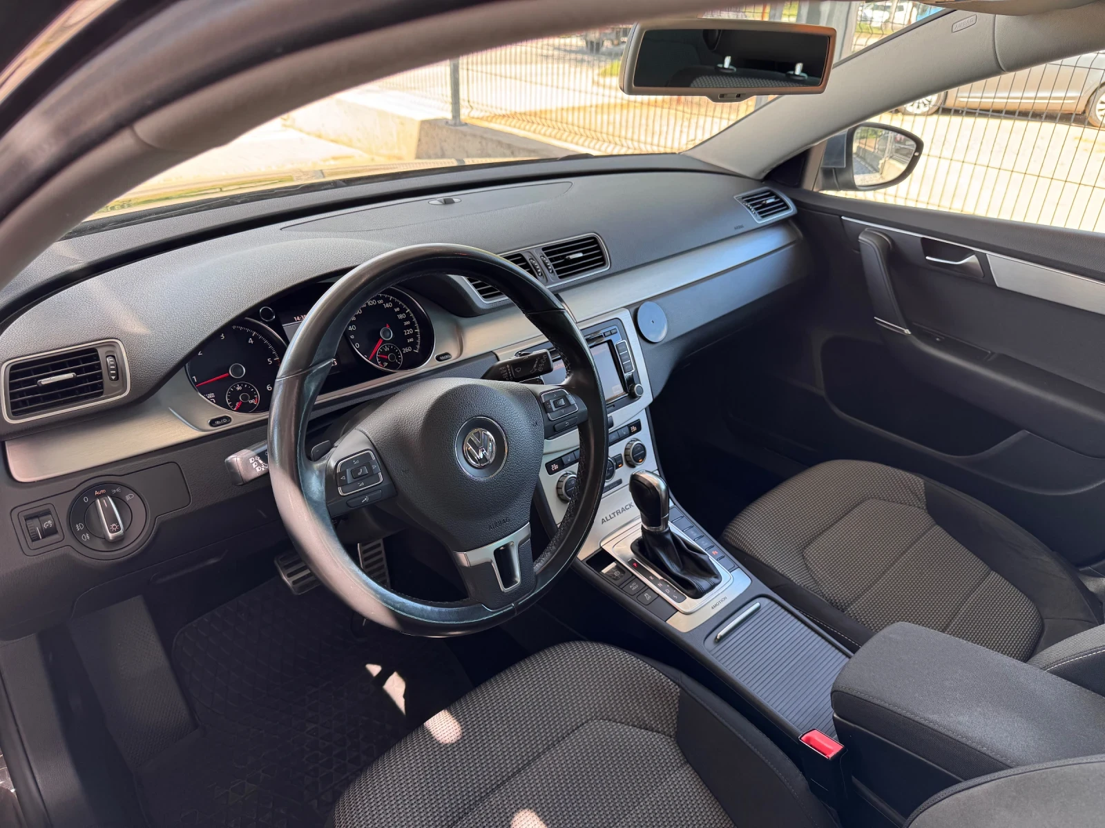 VW Alltrack 2.0TDI 170кс DSG * ПЕРФЕКТЕН*  - изображение 10
