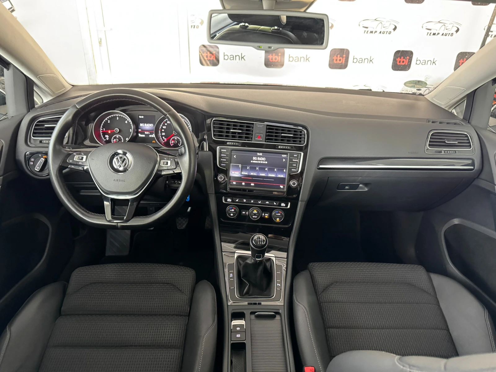VW Golf 2.0TDI* 150к.с* СЕРВИЗНА КНИЖКА С ПЪЛНА ИСТОРИЯ VW - изображение 9