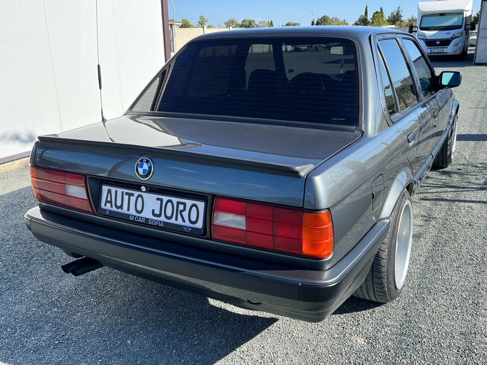 BMW 318  - изображение 4