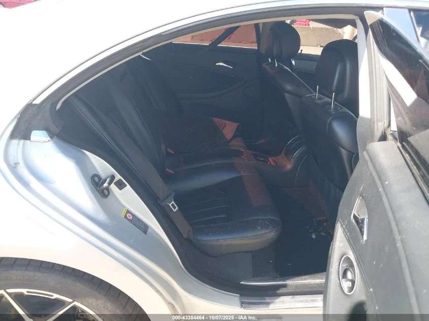 Mercedes-Benz CLS 550 * 4MATIC* АвтоКредит* Цена до БГ - изображение 8