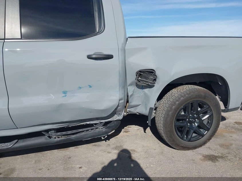 Chevrolet Silverado 1500 2Wd Short Bed Custom, снимка 6 - Автомобили и джипове - 53817640