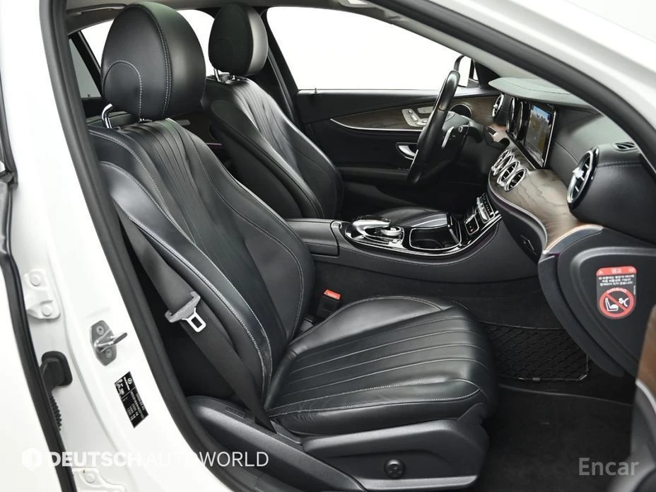 Mercedes-Benz E 220, снимка 10 - Автомобили и джипове - 53972797