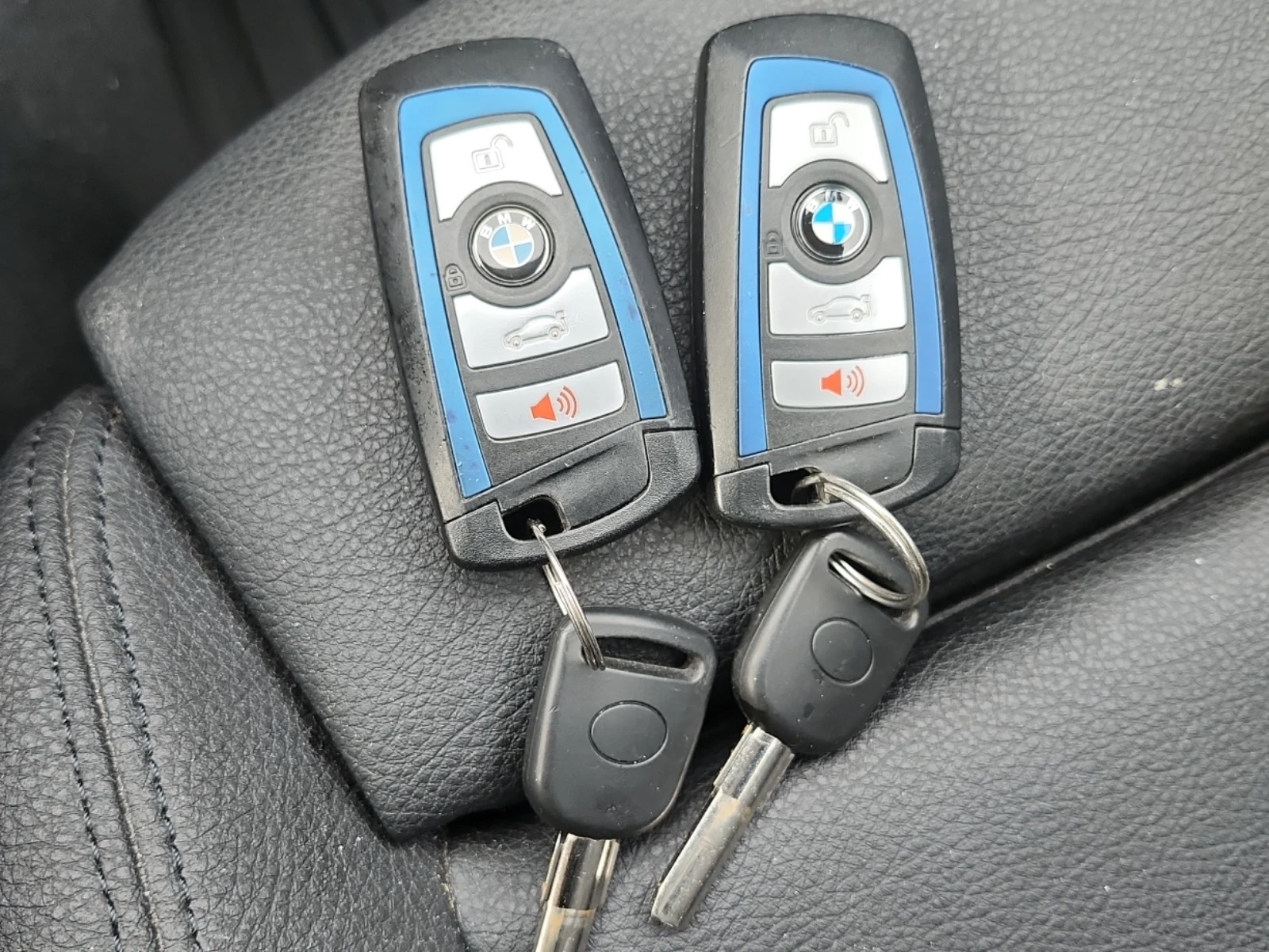 BMW 330 XDRIVE �������* * CARFAX * * ���� ������ * *  | Mobile.bg � ����������� 9