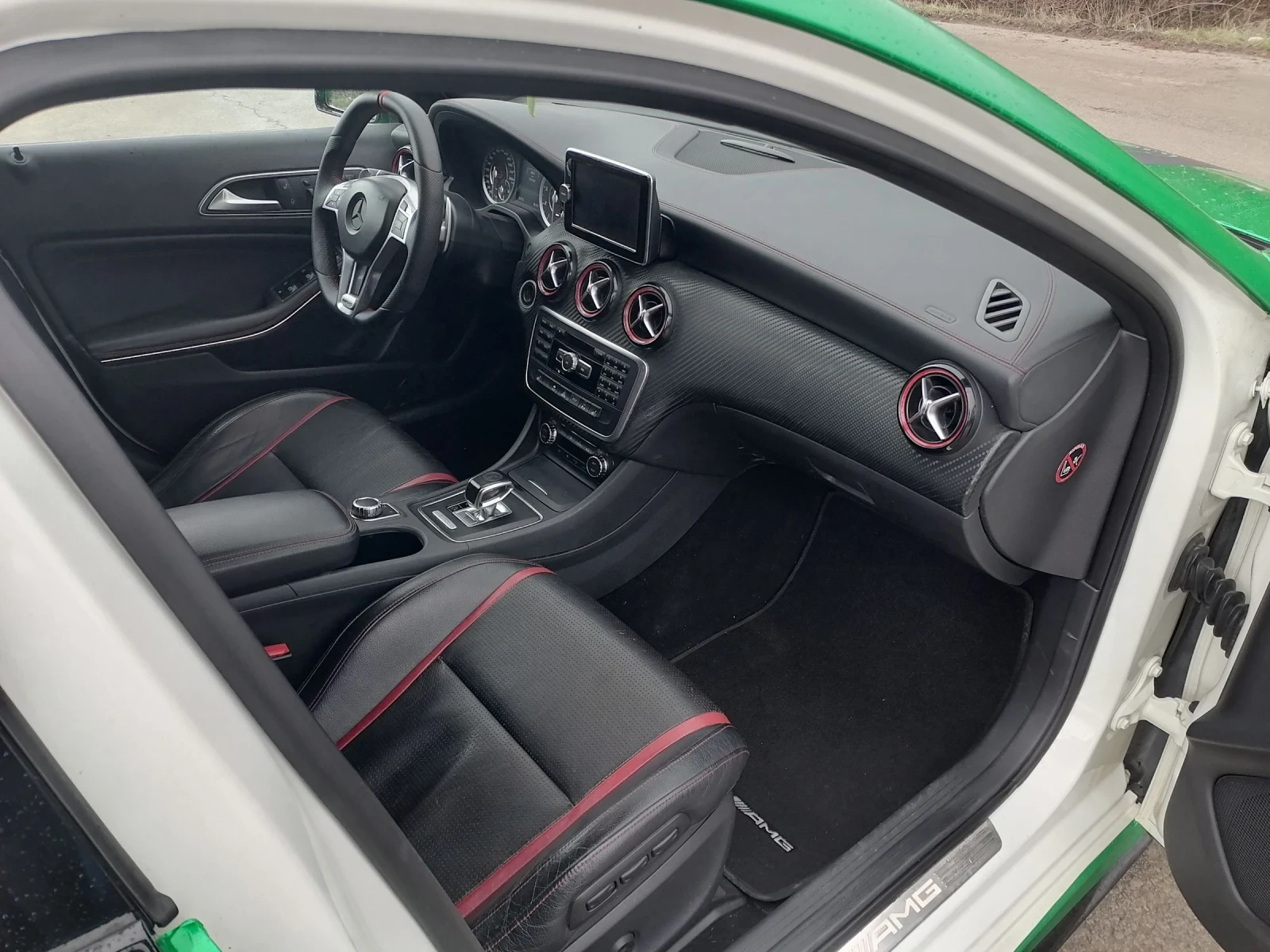 Mercedes-Benz A45 AMG EDITION 1 - TURBO 4X4 - спортна кола, снимка 11 - Автомобили и джипове - 54417094