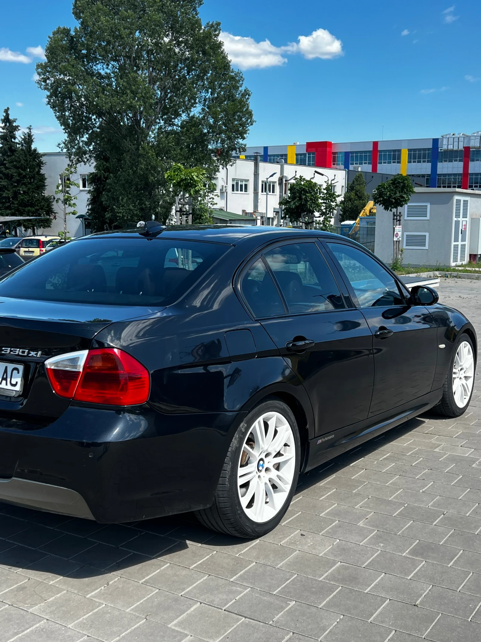 BMW 330 XI, снимка 6 - Автомобили и джипове - 55119174