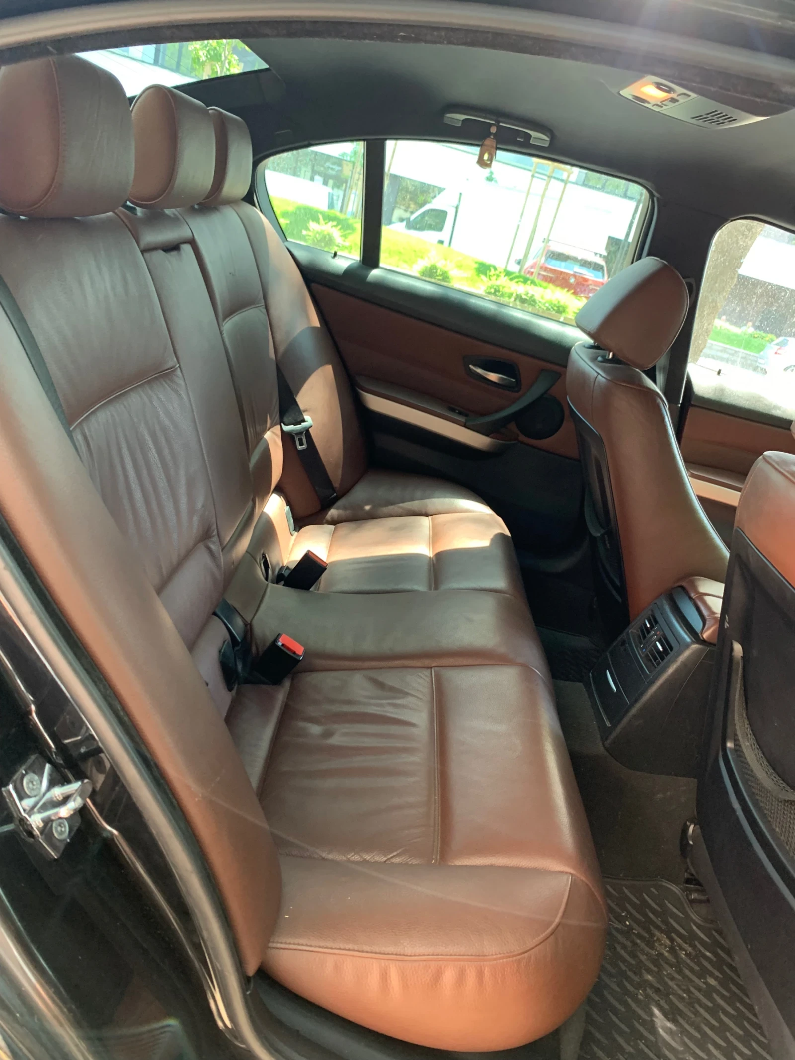 BMW 330, снимка 9 - Автомобили и джипове - 55119174
