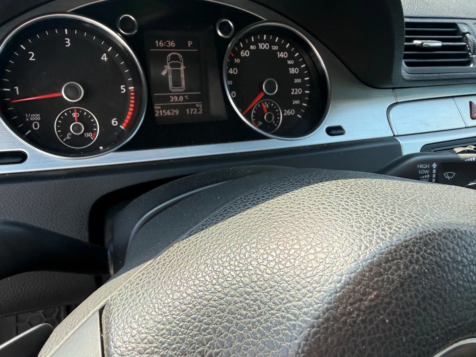 VW Passat 2.0 TDI , снимка 8 - Автомобили и джипове - 55191325