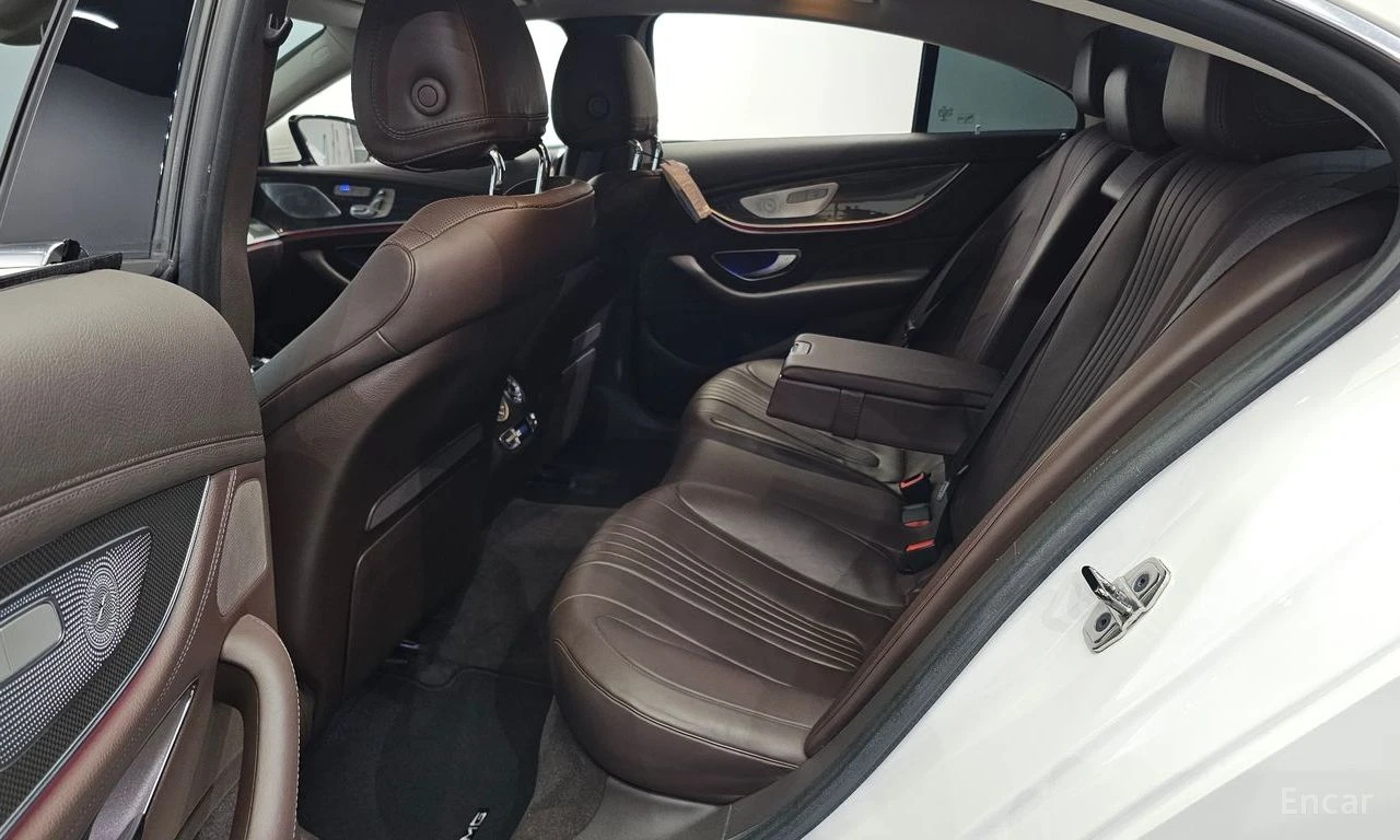 Mercedes-Benz CLS 400 AMG* LINE* 4MATIC* BURMESTER* ОБДУХВАНЕ* ХЕДЪП* 36, снимка 15 - Автомобили и джипове - 55538627