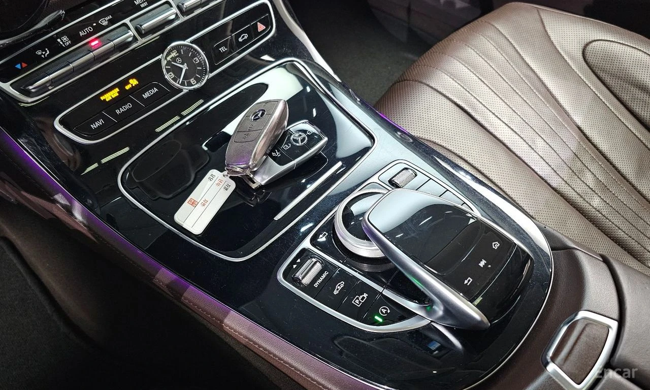 Mercedes-Benz CLS 400 AMG* LINE* 4MATIC* BURMESTER* ОБДУХВАНЕ* ХЕДЪП* 36, снимка 12 - Автомобили и джипове - 55538627