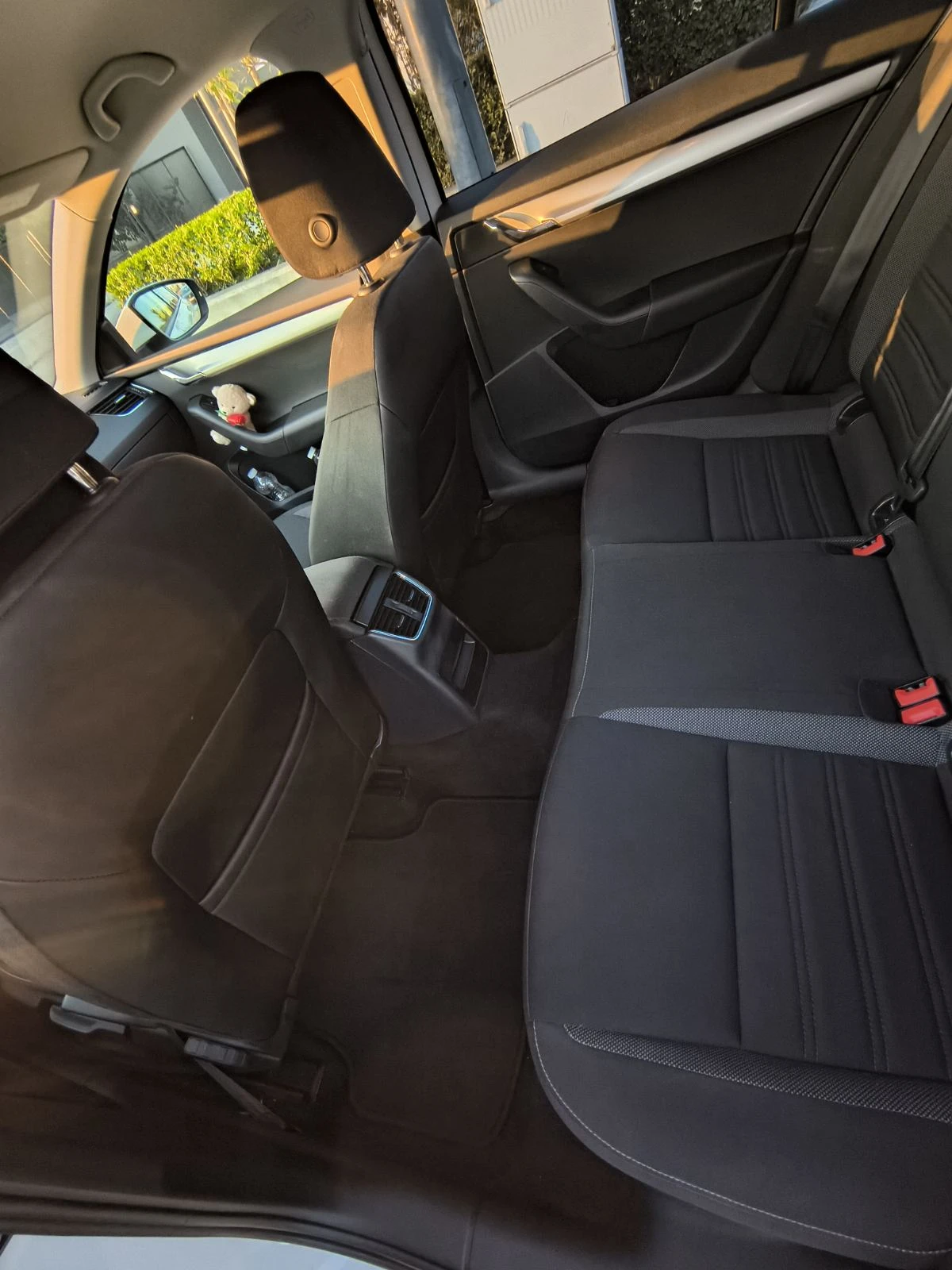 Skoda Octavia 1.5 TSI 7DSG, снимка 14 - Автомобили и джипове - 55746148