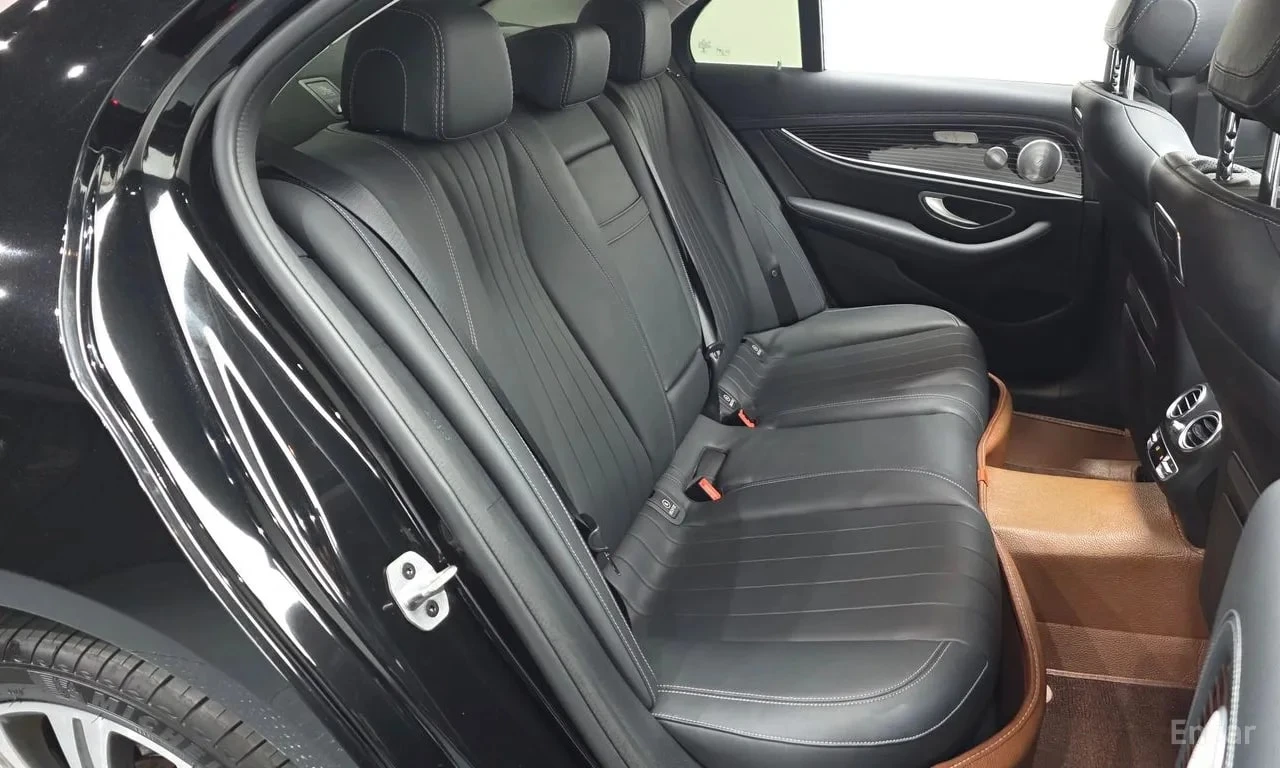 Mercedes-Benz E 450 4MATIC Exclusive /ОБДУХВАНЕ/ПАНОРАМА/BURMESTER/360, снимка 11 - Автомобили и джипове - 56010183
