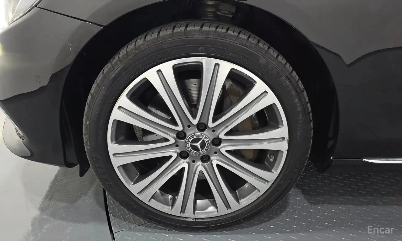 Mercedes-Benz E 450 4MATIC Exclusive /ОБДУХВАНЕ/ПАНОРАМА/BURMESTER/360, снимка 5 - Автомобили и джипове - 56010183