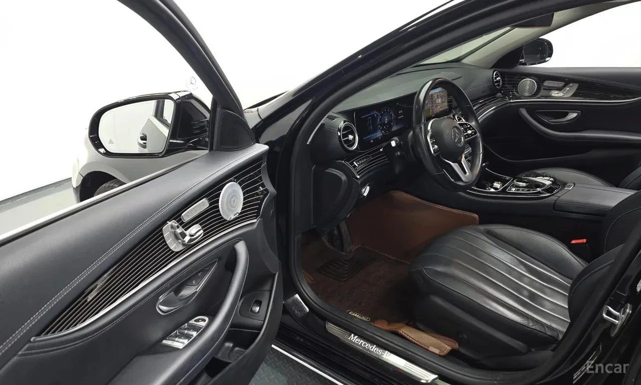 Mercedes-Benz E 450 4MATIC Exclusive /ОБДУХВАНЕ/ПАНОРАМА/BURMESTER/360, снимка 12 - Автомобили и джипове - 56010183