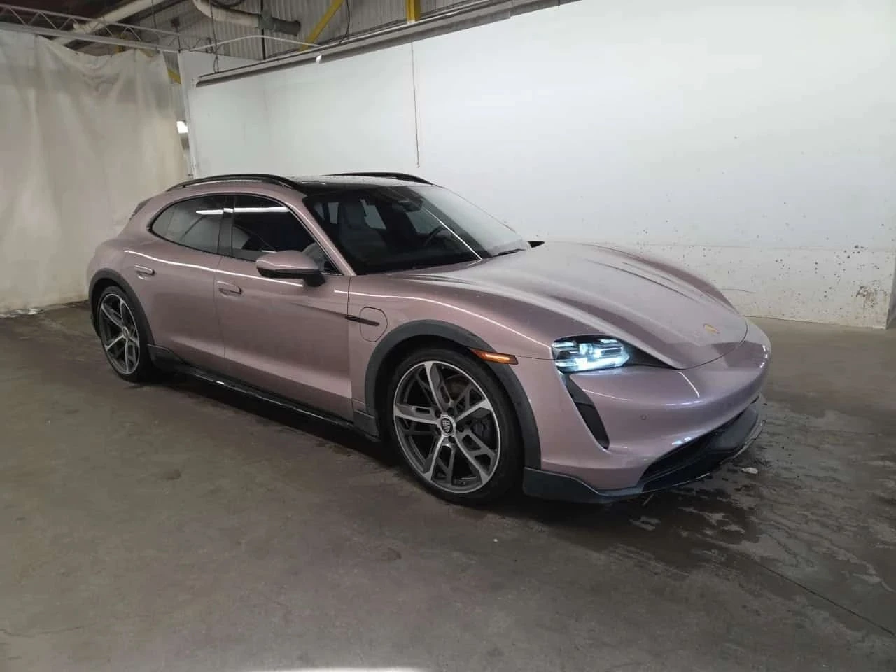 Porsche Taycan, снимка 2 - Автомобили и джипове - 56686062