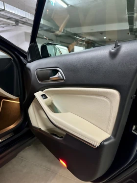 Mercedes-Benz GLA 220, снимка 14