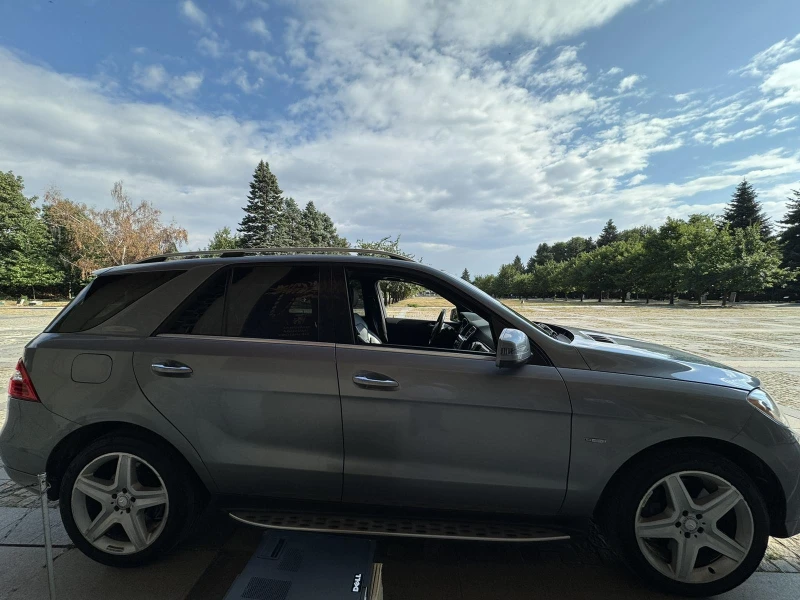 Mercedes-Benz ML 500 airmatic AMG, снимка 3 - Автомобили и джипове - 46995757