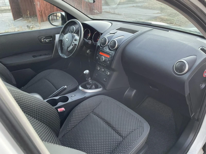 Nissan Qashqai 1.5 dci, снимка 6 - Автомобили и джипове - 48507700