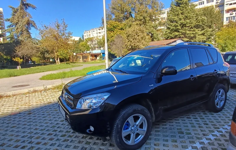 Toyota Rav4 2.2 D- 4D, снимка 4 - Автомобили и джипове - 48552416