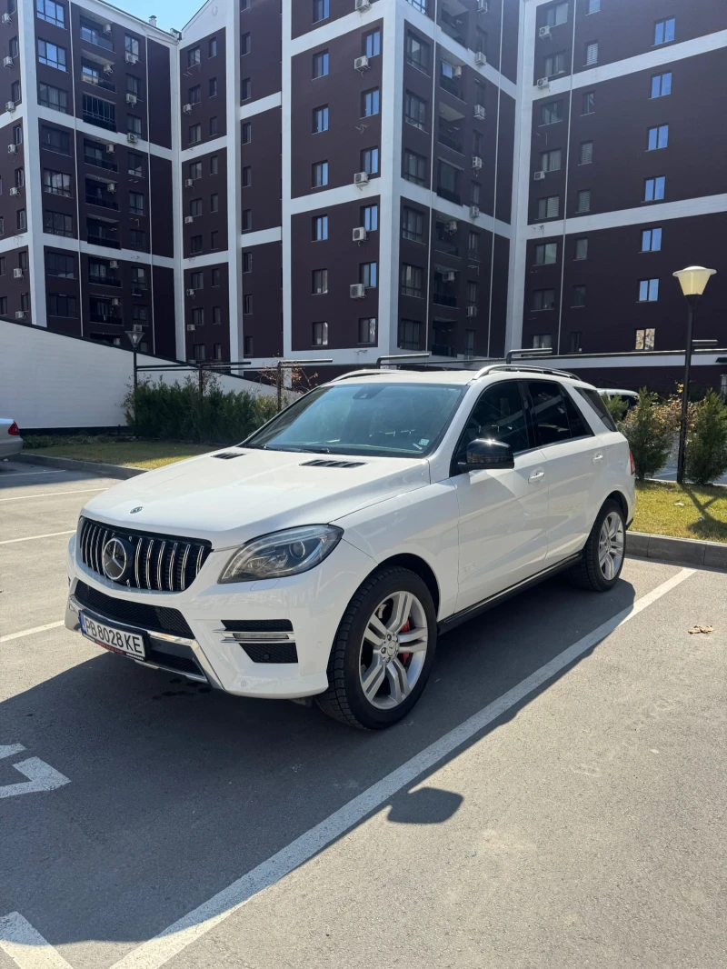 Mercedes-Benz ML 350 AMG / Масаж / Обдухване , снимка 2 - Автомобили и джипове - 49393577