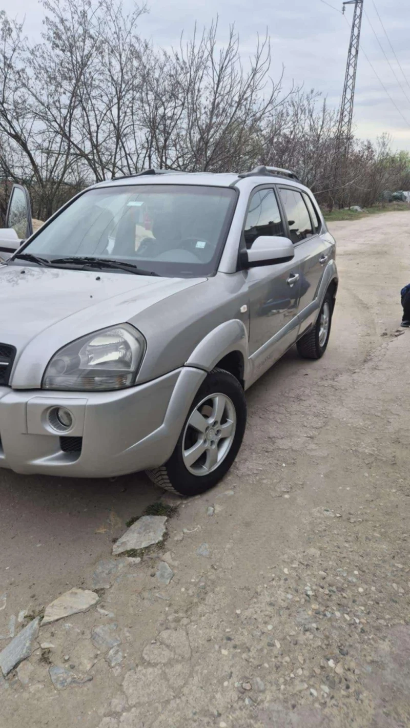 Hyundai Tucson, снимка 1 - Автомобили и джипове - 49503881