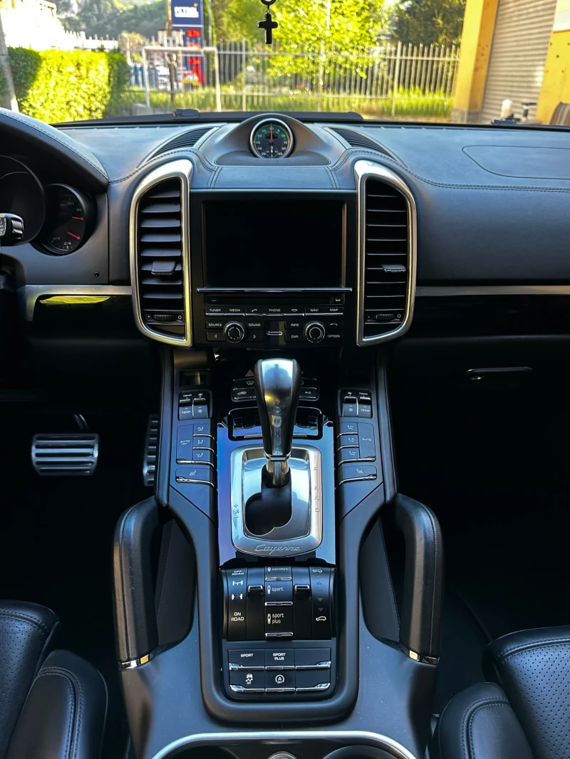 Porsche Cayenne S/PASM/FULL, снимка 10 - Автомобили и джипове - 52794011