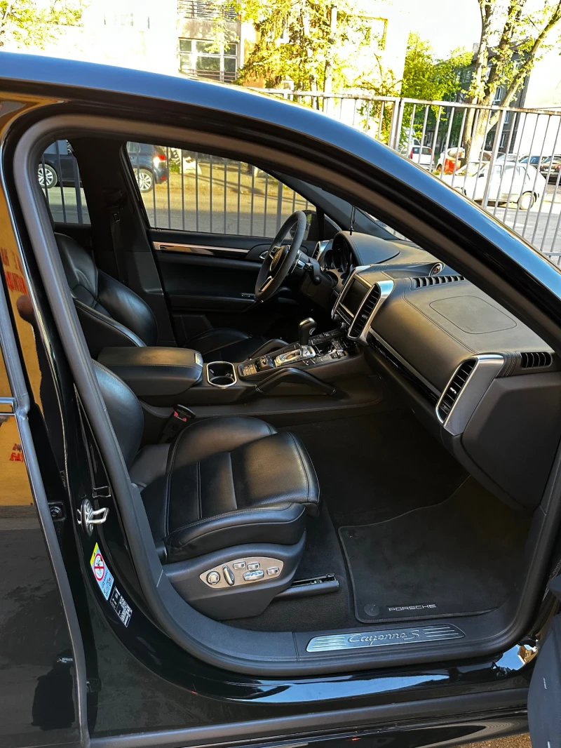 Porsche Cayenne S/PASM/FULL, снимка 13 - Автомобили и джипове - 52794011