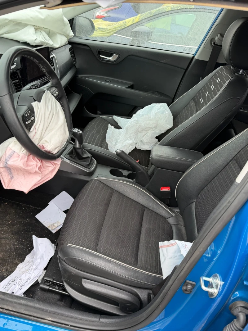 Kia Stonic 1.0t gdi gt-line, снимка 10 - Автомобили и джипове - 53434782