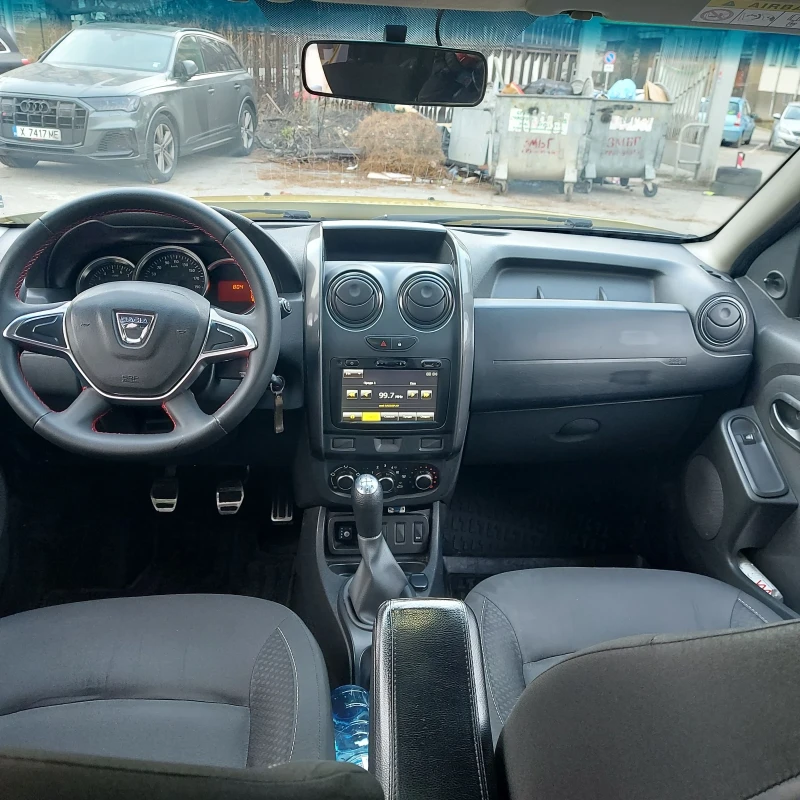 Dacia Duster, снимка 6 - Автомобили и джипове - 53449415