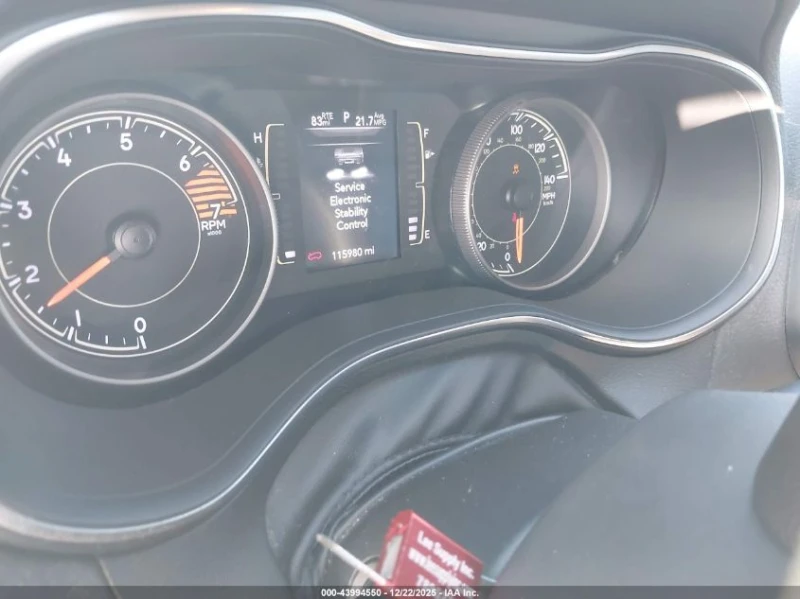 Jeep Cherokee 2.4L I-4 VVT, 180HP Front Wheel Drive, снимка 11 - Автомобили и джипове - 53500858