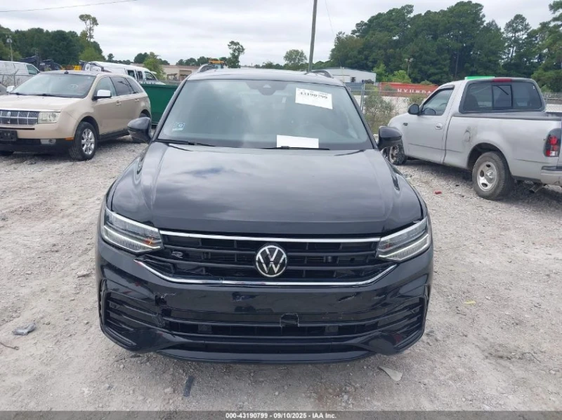 VW Tiguan 2022 V2.0T SE R-LINE BLACK - 42500 лв. / 21729.90 € - 56291692 1