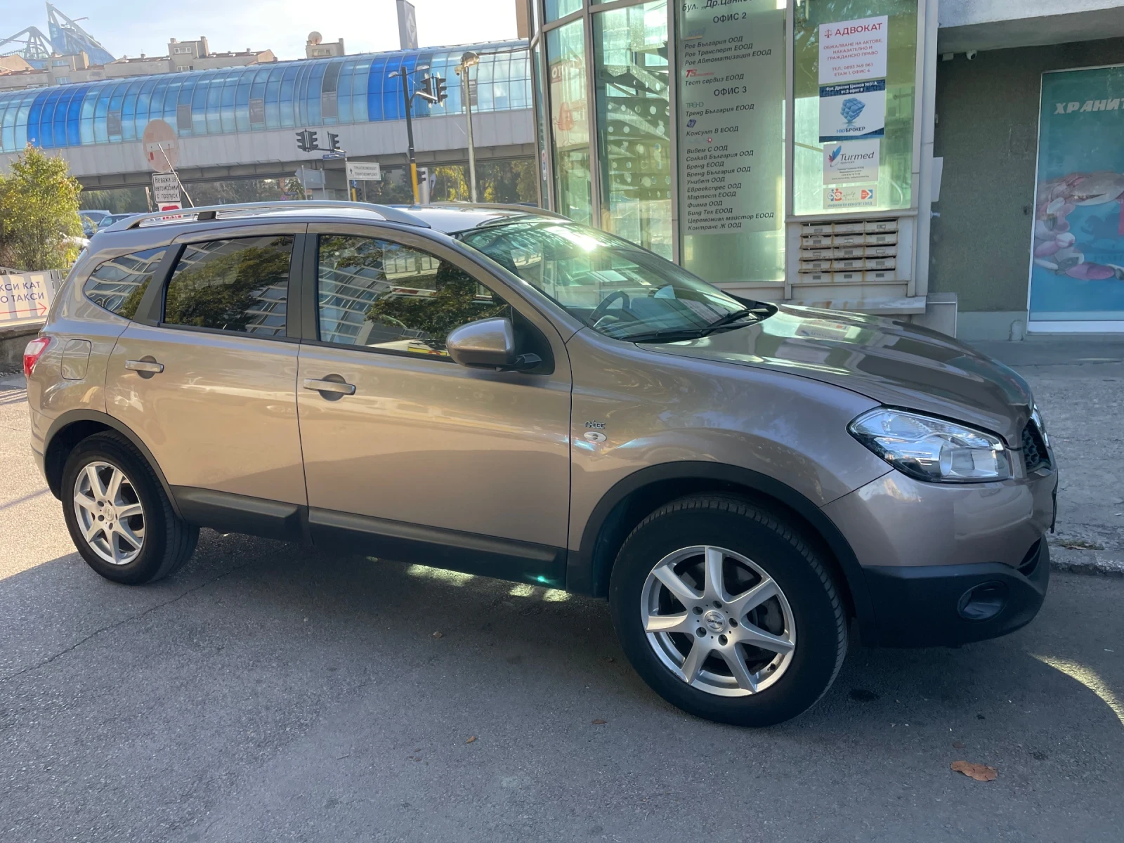 Nissan Qashqai 2.0 DCI Qashqai + 2 Панорама - изображение 2