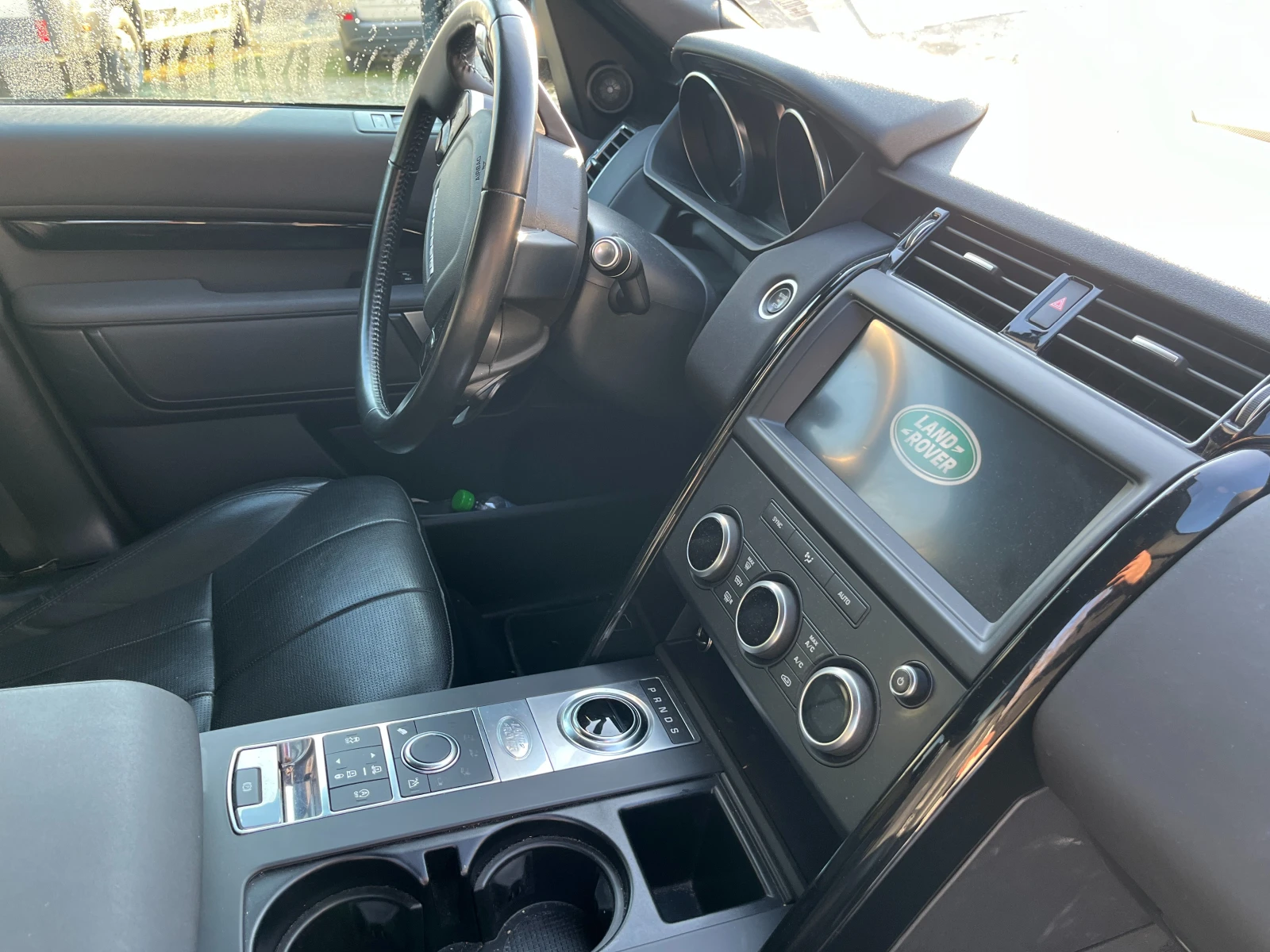 Land Rover Discovery, снимка 11 - Автомобили и джипове - 53809251