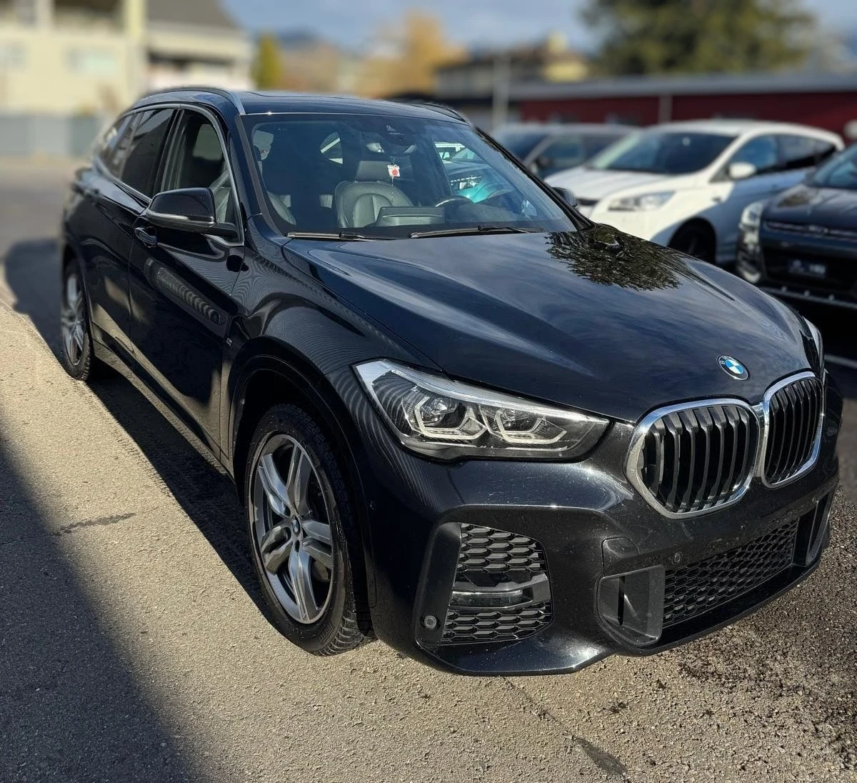 BMW X1 xDrive/M Pack/HUD/Panorama , снимка 2 - Автомобили и джипове - 53933358