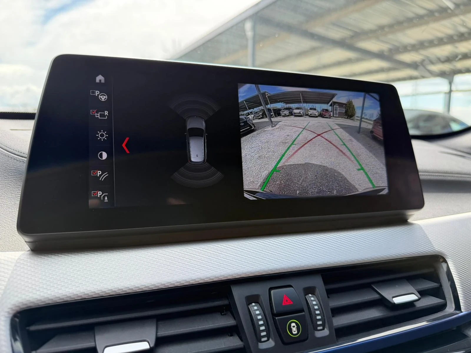 BMW X1 xDrive/M Pack/HUD/Panorama , снимка 17 - Автомобили и джипове - 53933358