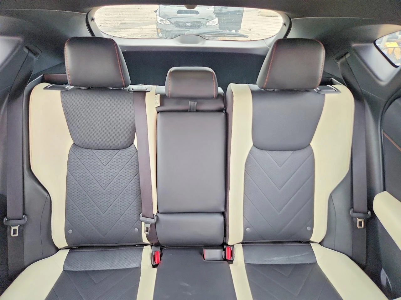 Lexus NX 350h * AWD* КОЖА* ПОДГРЕВ* ПАНОРАМА* ОБДУХВАНЕ* , снимка 10 - Автомобили и джипове - 55279951