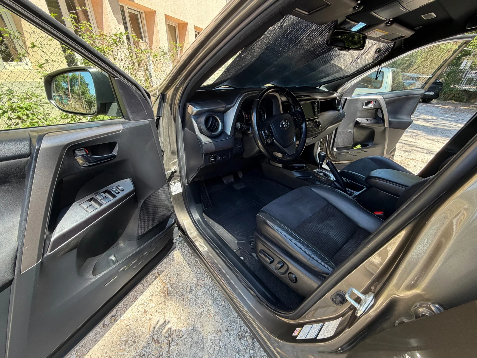 Toyota Rav4 Hybrid + ��� | Mobile.bg � ����������� 15
