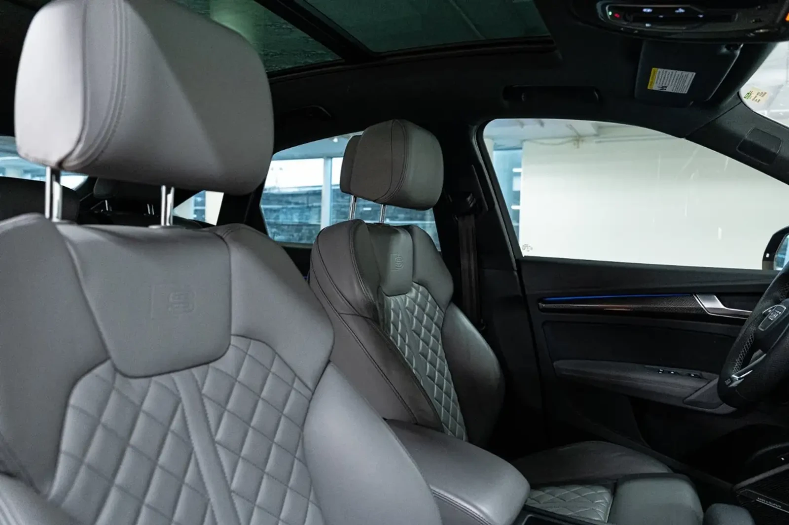Audi SQ5 SPORTBACK* MATRIX* 360КАМЕРА* LANE* ASSIST, снимка 15 - Автомобили и джипове - 55789280