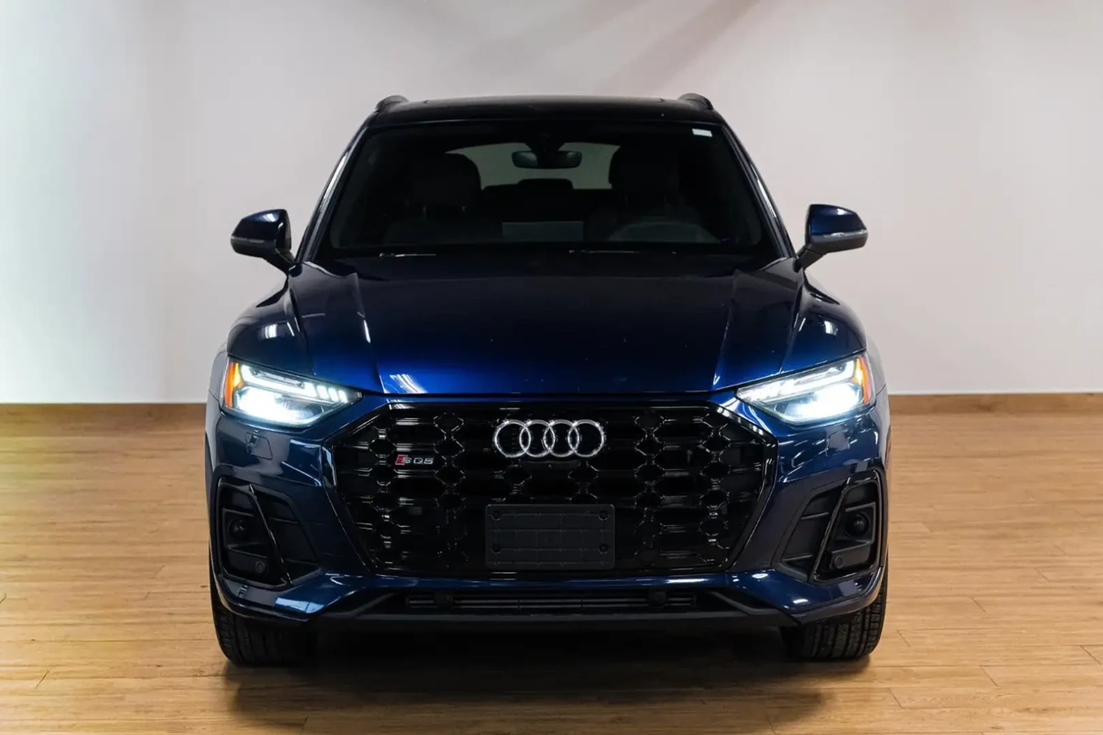 Audi SQ5 SPORTBACK* MATRIX* 360КАМЕРА* LANE* ASSIST, снимка 4 - Автомобили и джипове - 55789280