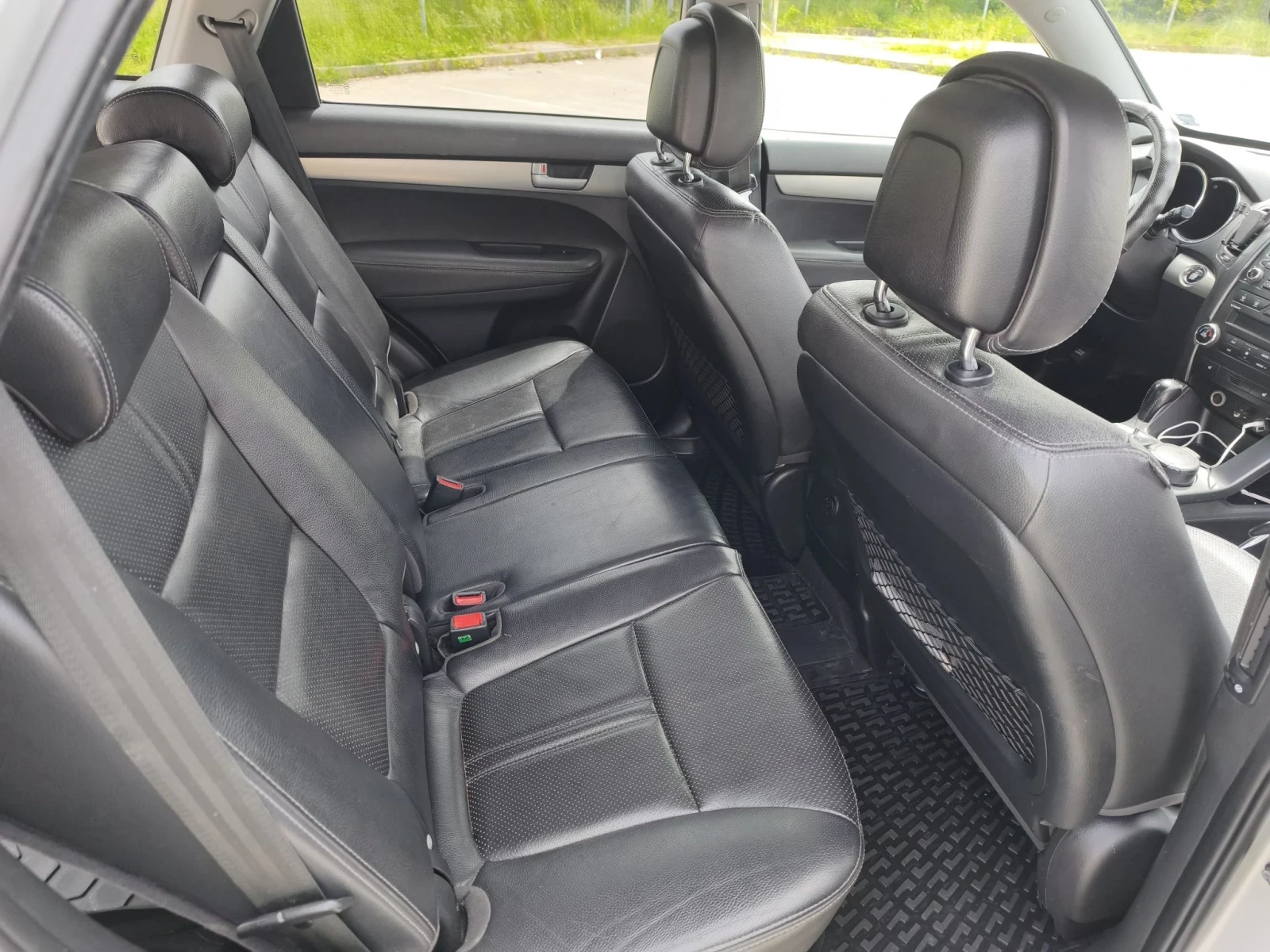 Kia Sorento 2.2 197ps, снимка 8 - Автомобили и джипове - 55824908