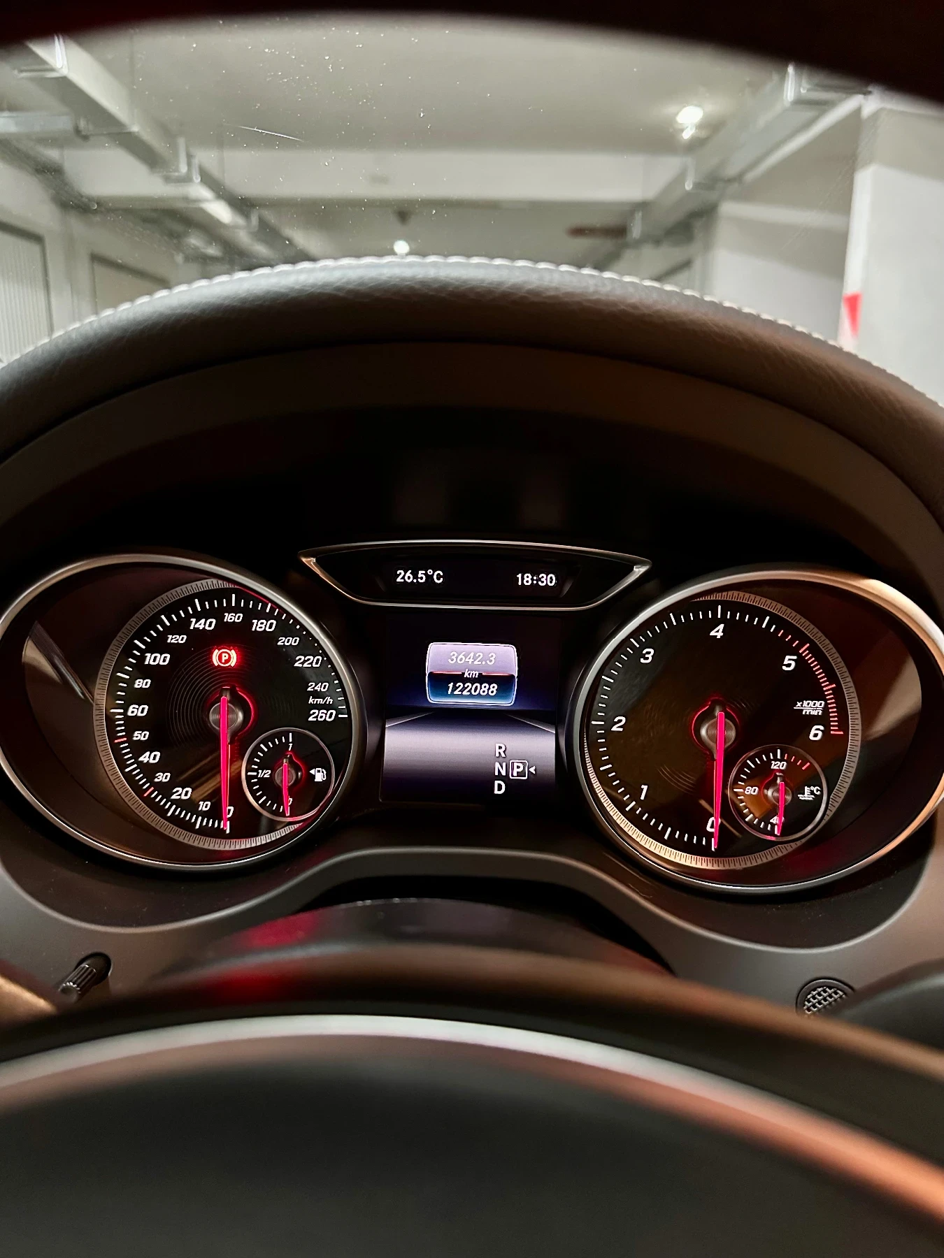 Mercedes-Benz GLA 220, снимка 11 - Автомобили и джипове - 55912707