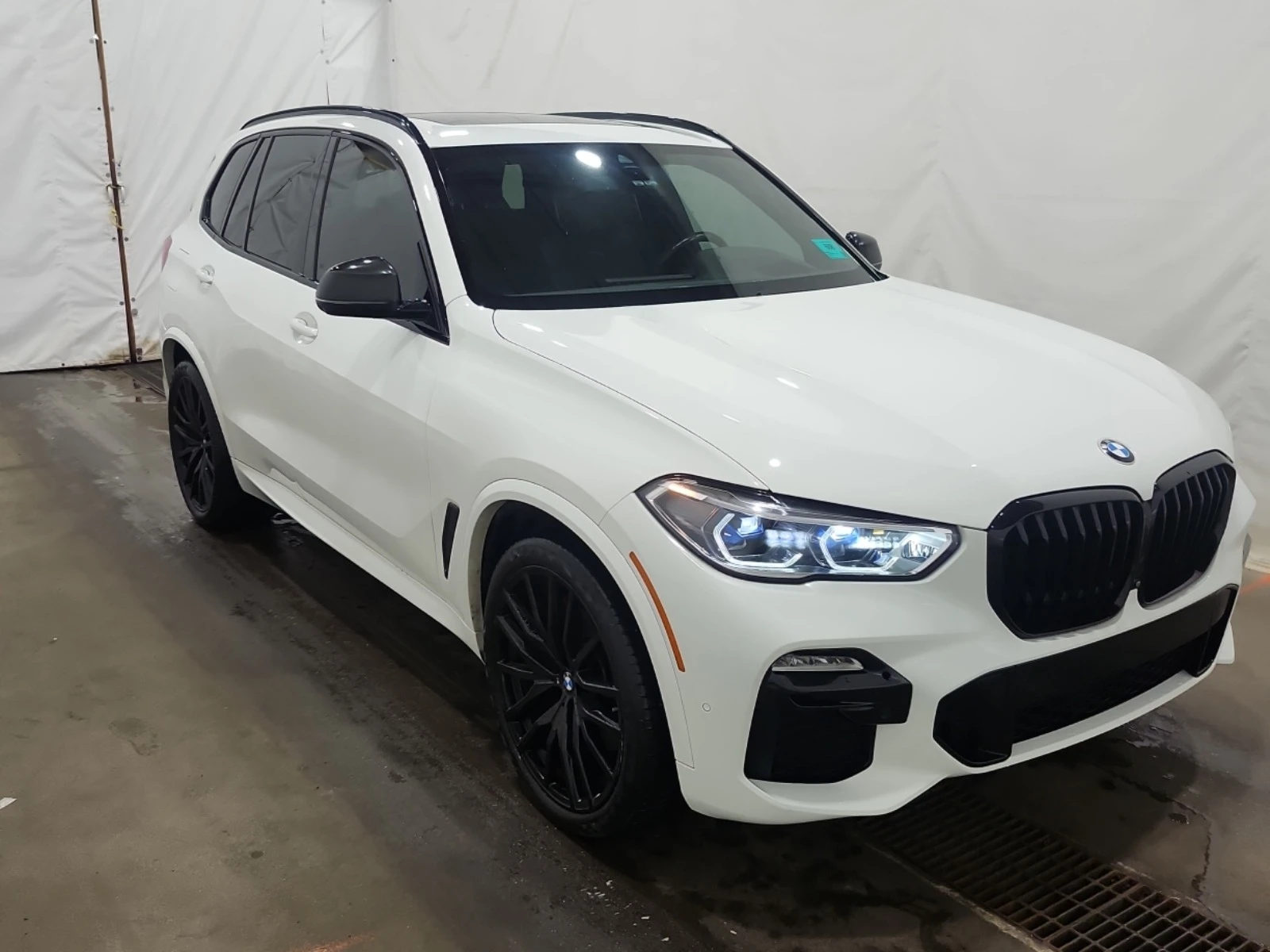BMW X5 M-PACK* HEAD-UP* МАСАЖ* ОБДУХВАНЕ* ПОДГРЕВ* PANO, снимка 3 - Автомобили и джипове - 56297314