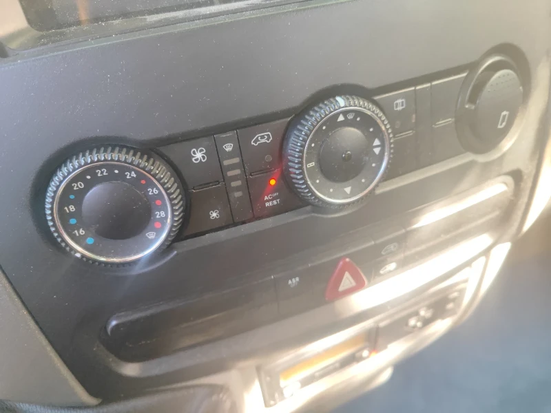 Mercedes-Benz Sprinter 311, снимка 10 - Бусове и автобуси - 52837705